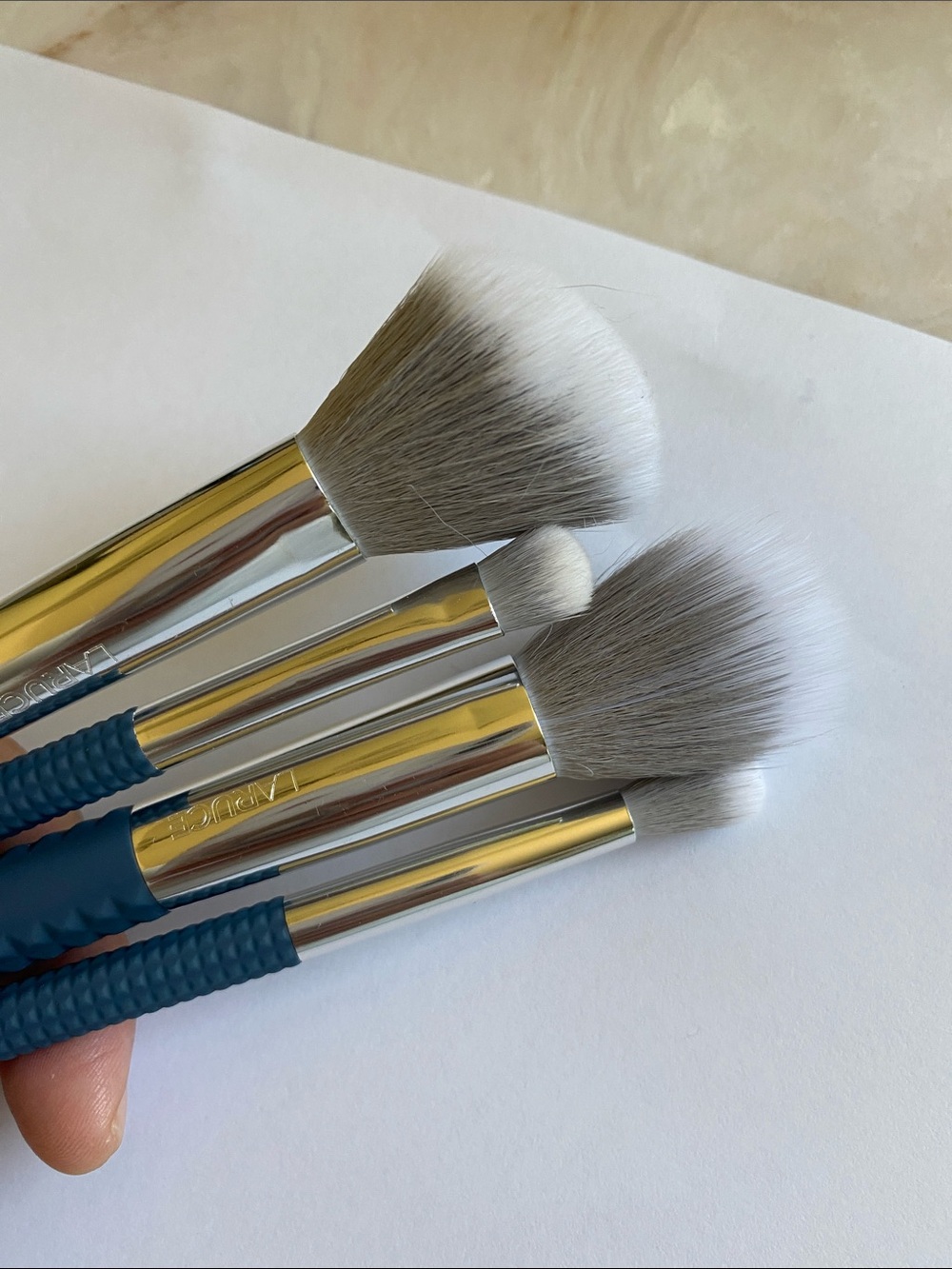 Laruce Premium Navy Blue Face & Eye Makeup Brush Set by laruce new without tags - Picture 12 of 13